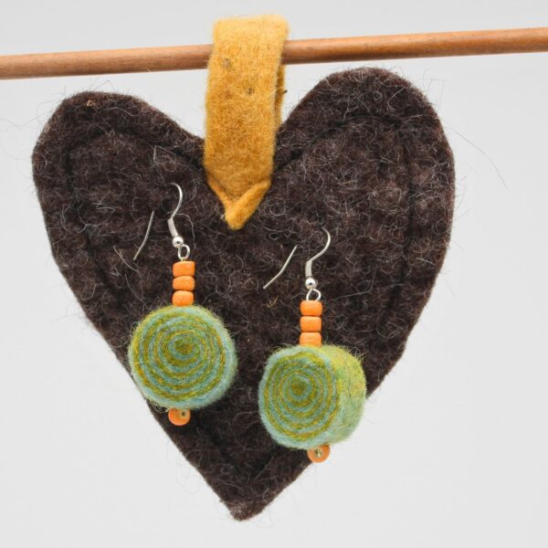 Boucles d'oreilles feutrés en laine Bergschaf – Image 2