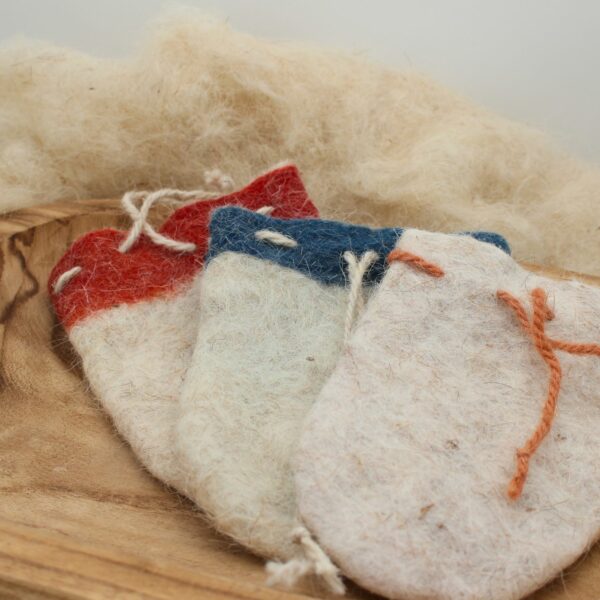 Gant exfoliant en laine de Brebis Brigasque