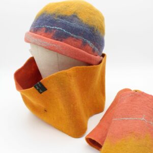 Tour de cou en laine mérinos d'arles - saumon-jaune - teinture végétale